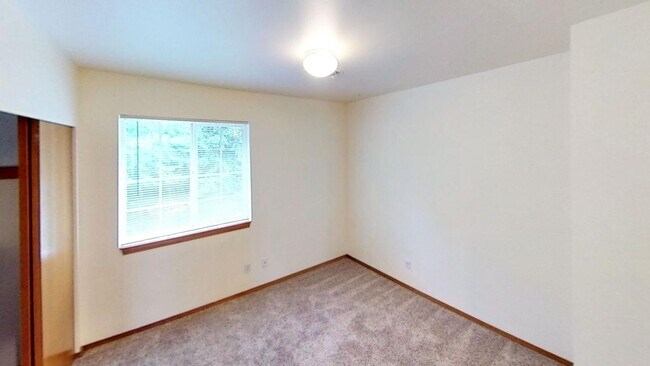 Building Photo - 1412 Sweetbay Dr