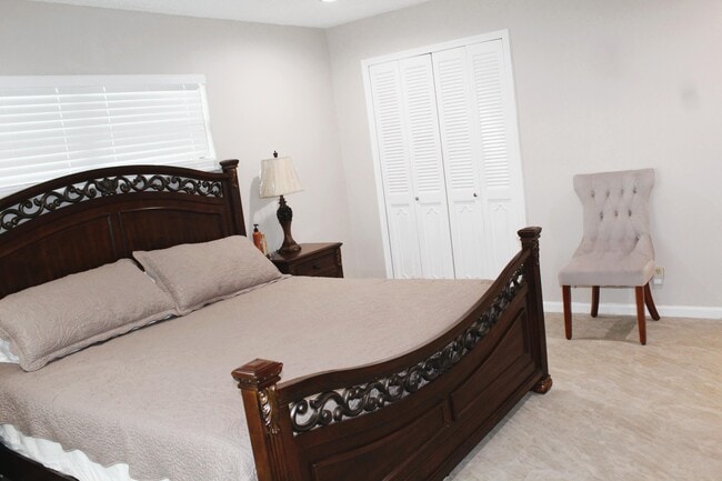 Building Photo - 4595 Laurel Tree Rd