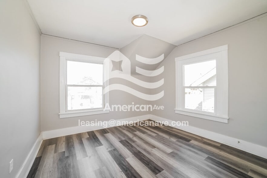 Building Photo - 2200 N Wisconsin Ave