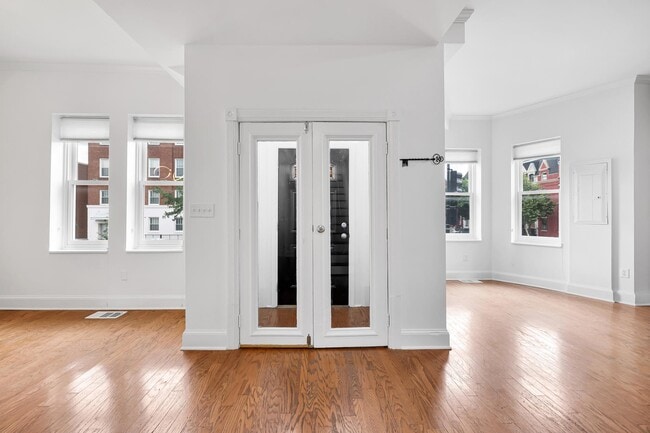 Building Photo - 817 T St NW