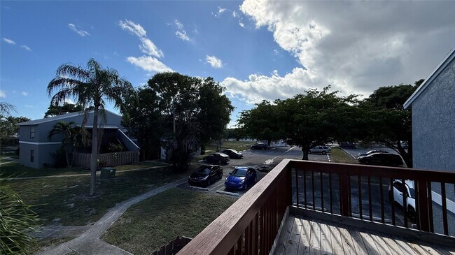 Building Photo - 10 N Crossings Cir