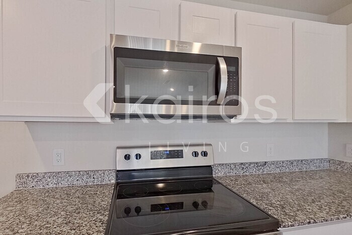 Building Photo - 2537 Provence Dr SE