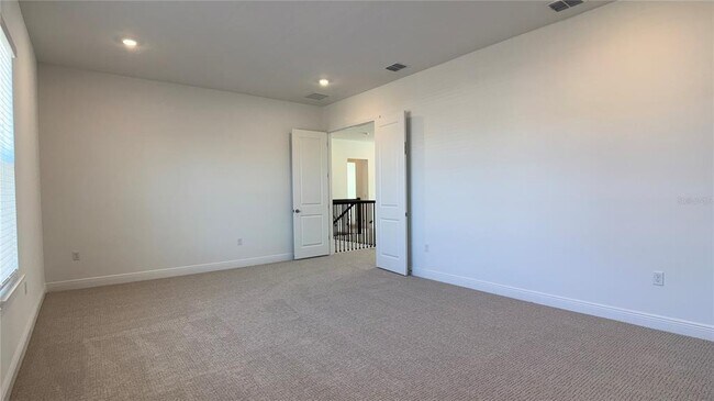 Building Photo - 14415 Crest Palm Ave