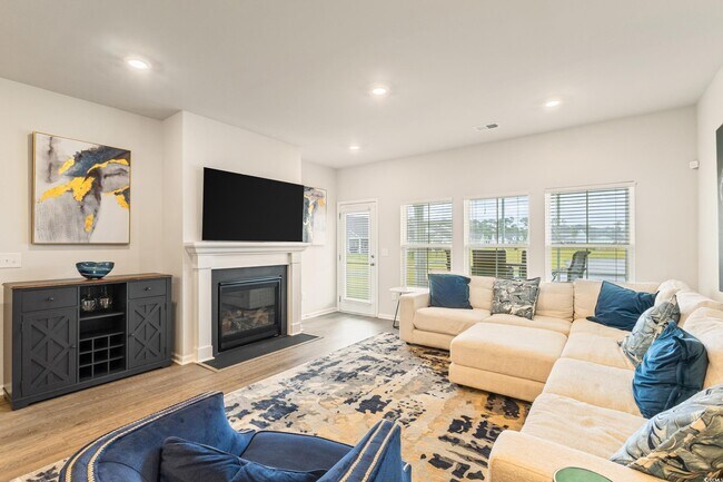 Building Photo - 5822 Whitebark Dr