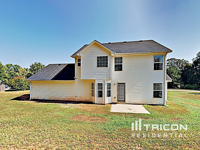 Building Photo - 460 Arthurs Ln