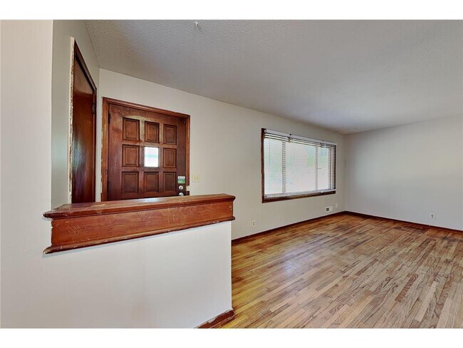 Building Photo - 11255 Arrowhead St NW