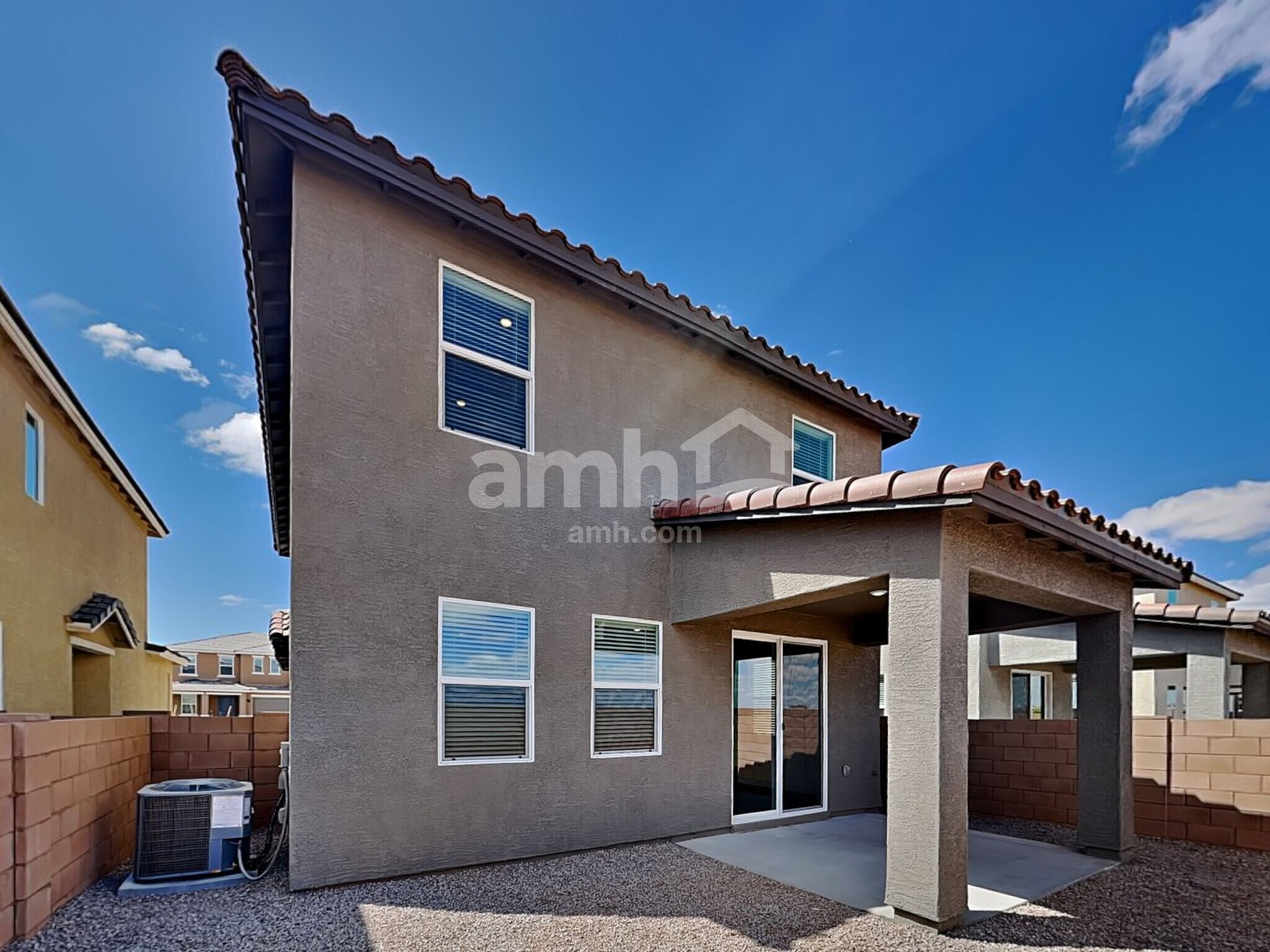 Building Photo - 9635 Harkes Dr