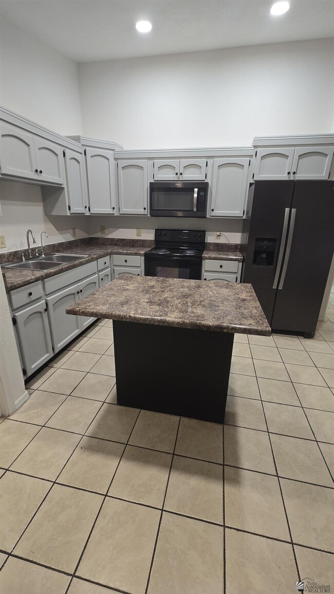 Building Photo - 1602 San Francisco St