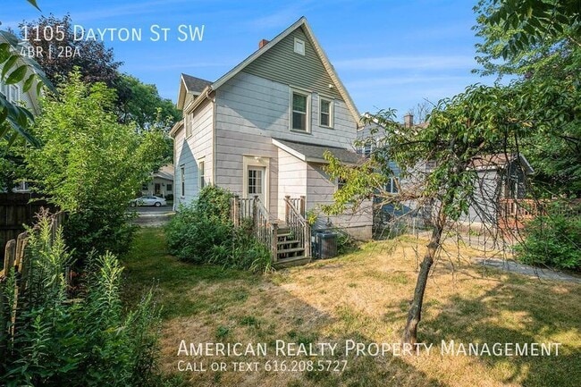 Building Photo - 1105 Dayton St SW