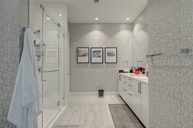 Building Photo - 4521 San Felipe St