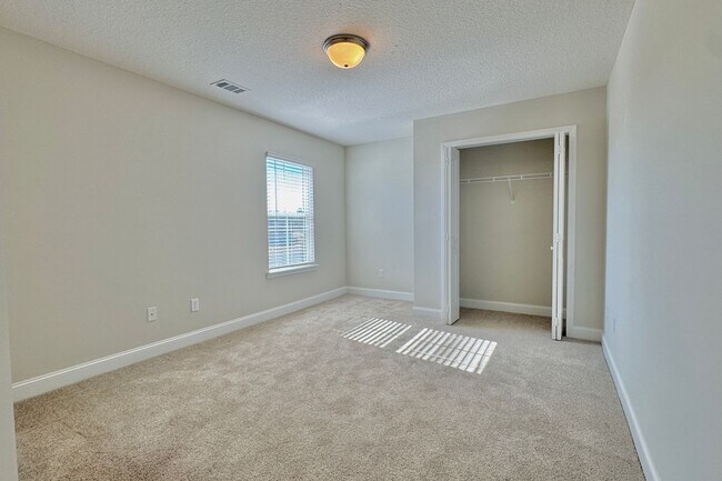 Building Photo - COMING EARLY FEBRUARY 2026! (One Pet Maximum)