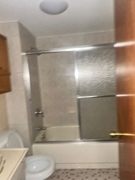 Building Photo - 1075-1077 East Jersey Street, 2left