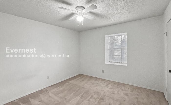 Building Photo - 3206 Abbey Field Ln