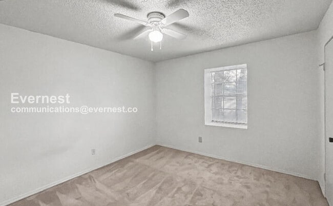 Building Photo - 3206 Abbey Field Ln