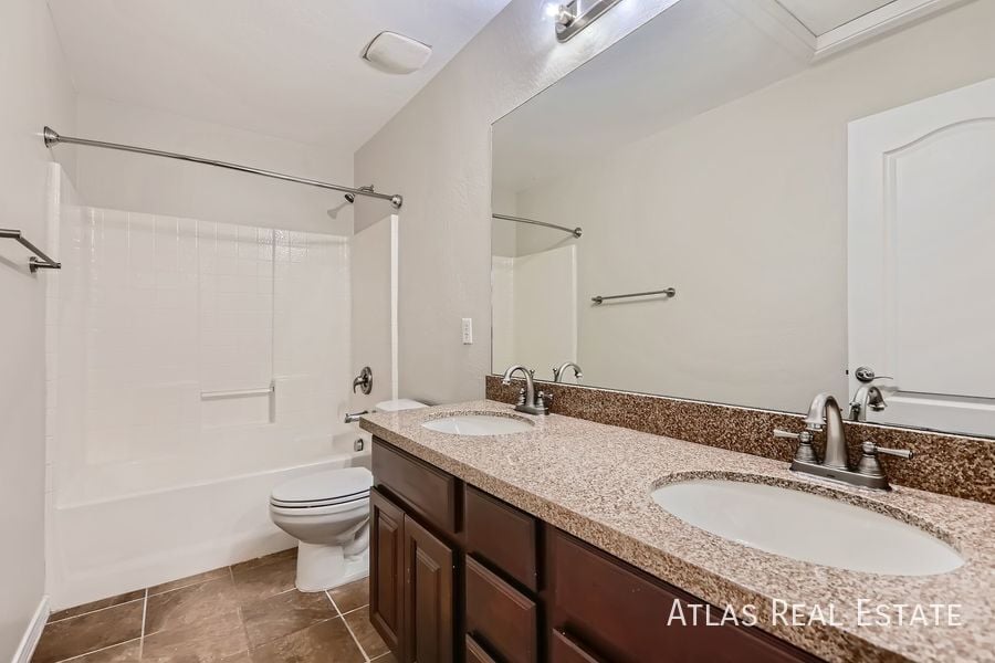 Building Photo - 17456 W Mauna Loa Ln