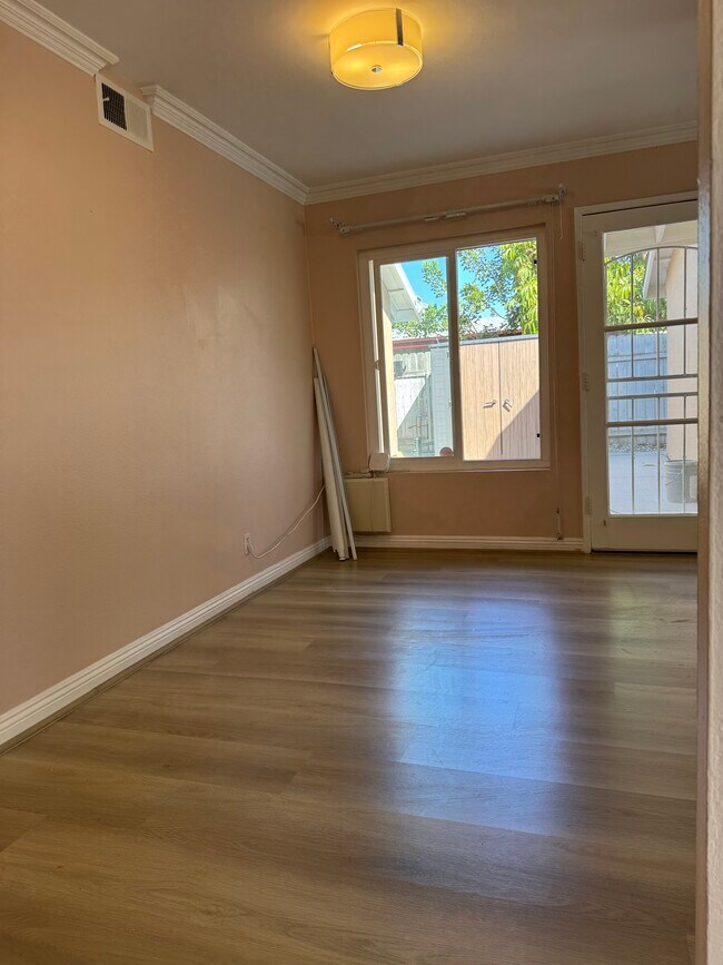 Building Photo - 18615 Mescal St