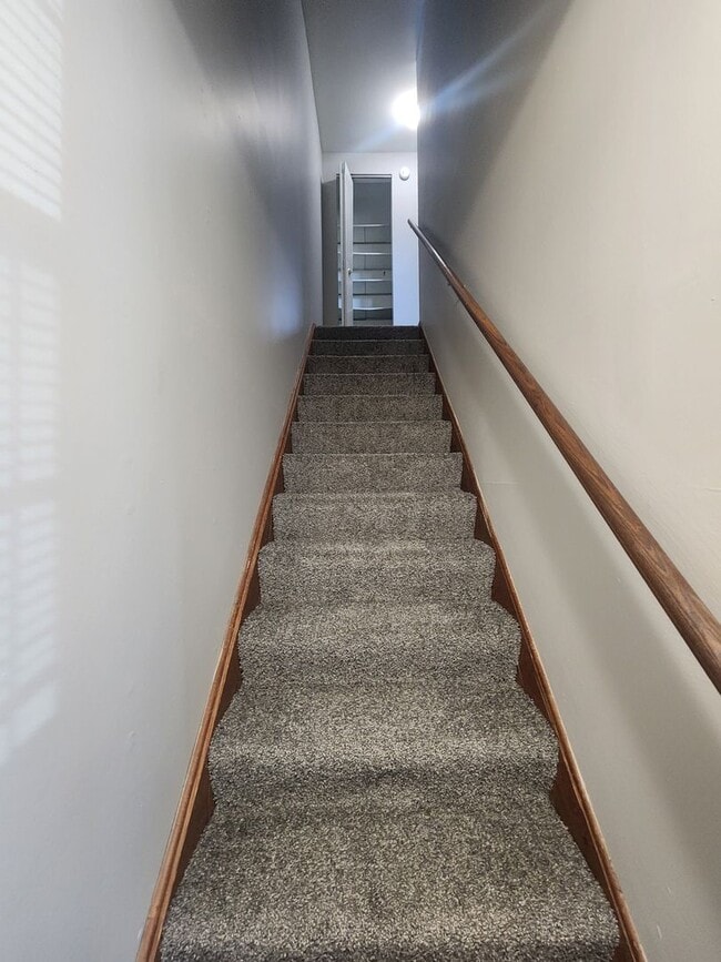 Building Photo - Spacious 2-Bedroom Townhome – Move-In Ready!