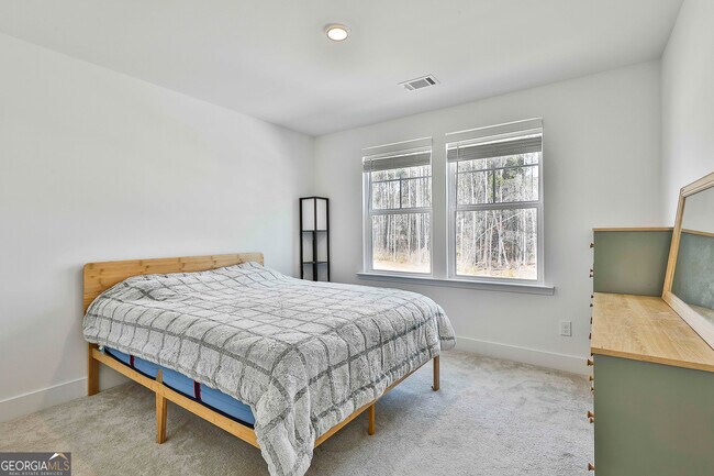 Building Photo - 11 Alcovy Trl