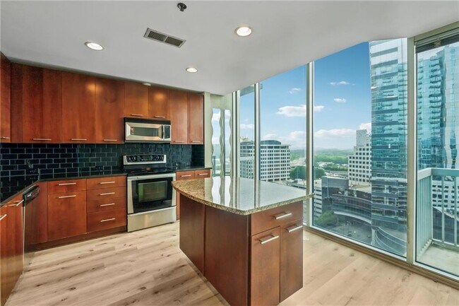 Building Photo - 3324 Peachtree Rd