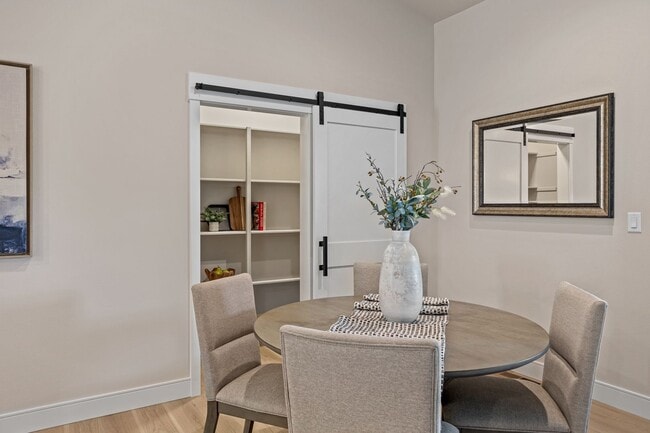 Building Photo - West Valley Luxury Townhome