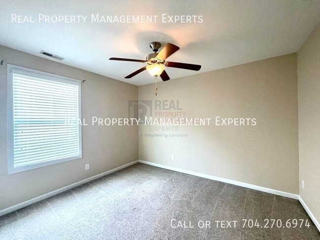 Building Photo - 3233 Elyse Manor Ct