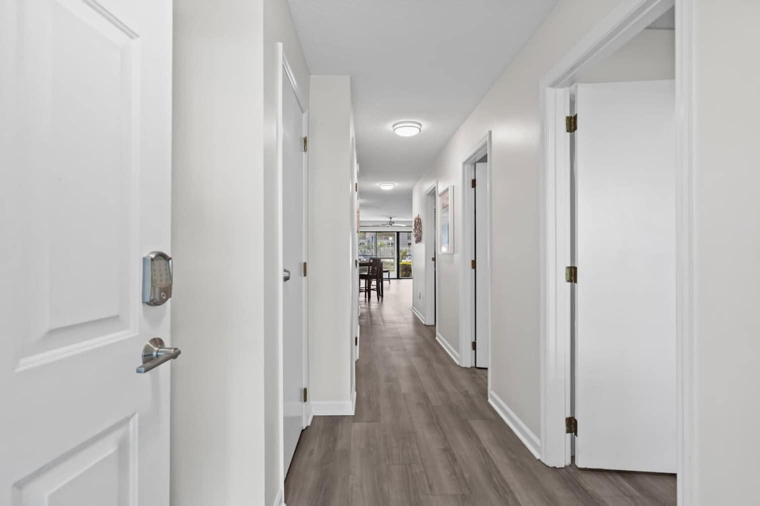 Building Photo - 1920 Bent Grass Dr