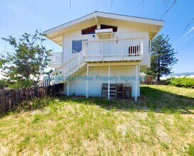 Building Photo - East Lake Ranch, LLC