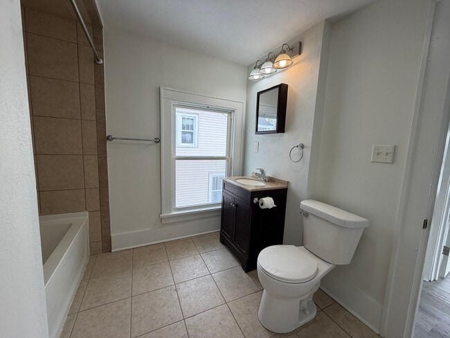 Building Photo - 111 E Eckman St