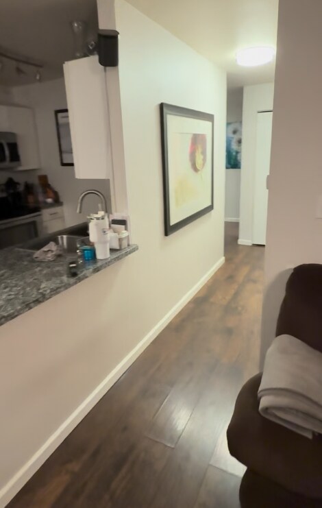 Kitchen - 1050 Eha St