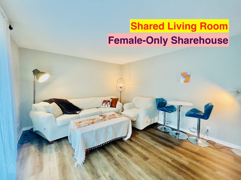 Building Photo - 00 Meadowlane Neighborhood