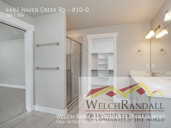 Building Photo - Spacious Townhome in West Haven