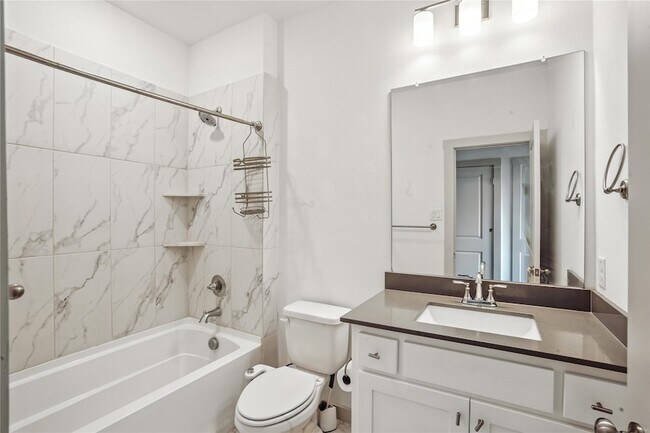 Building Photo - 6441 Iron Horse Blvd