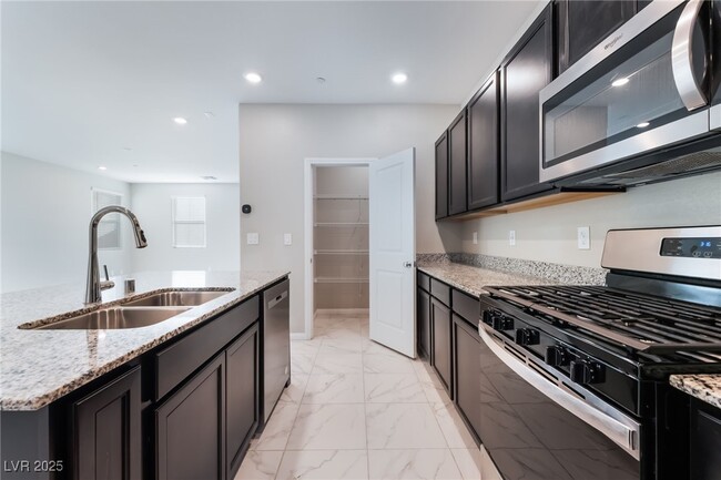 Building Photo - 2652 Montesilvano Pl