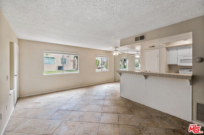 Building Photo - 72669 Eagle Rd