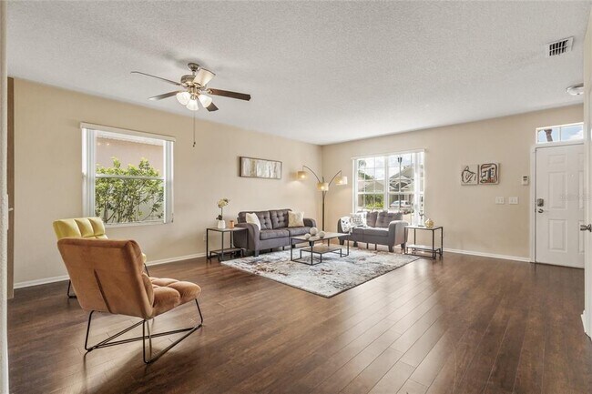 Building Photo - 422 Graystone Blvd