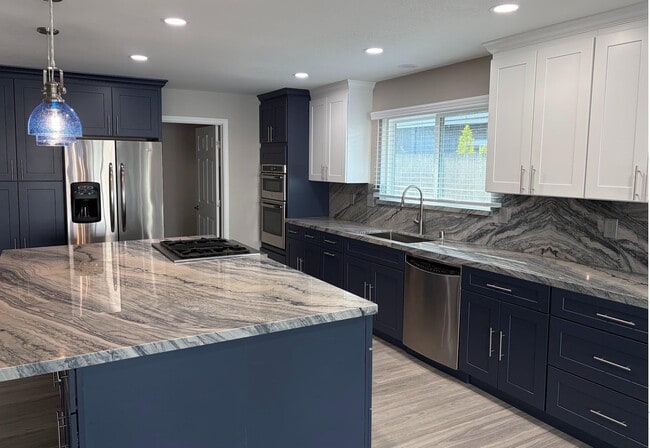 Building Photo - 1958 Windward Point