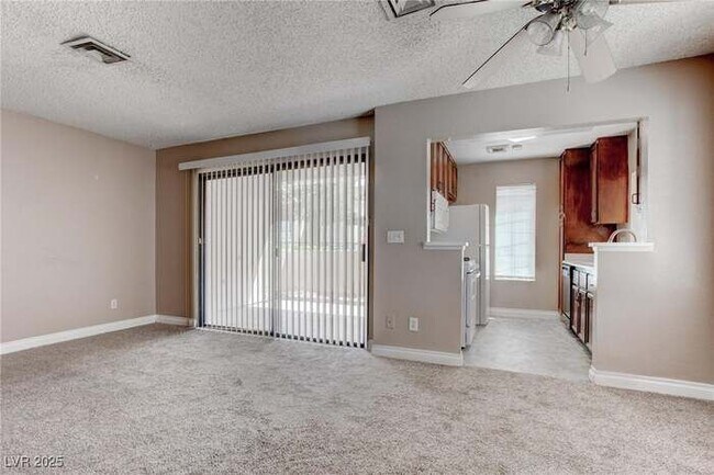 Building Photo - 4860 Nara Vista Way