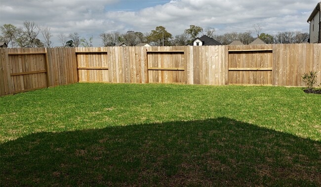 Building Photo - 10611 Hidden Rock Dr