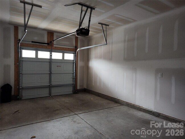 Building Photo - 10459 Glenmere Crk Cir