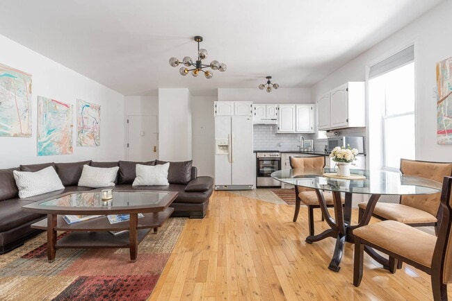 Primary Photo - 216 Bay 34th St