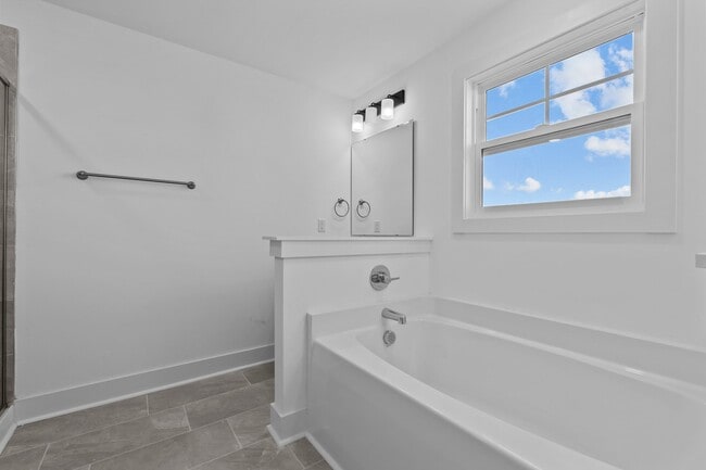 Building Photo - 136 Bourbon St