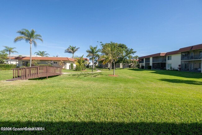 Building Photo - 201 St Lucie Ln