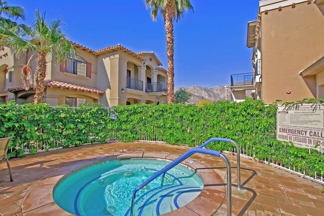 Building Photo - 50630 Santa Rosa Plz