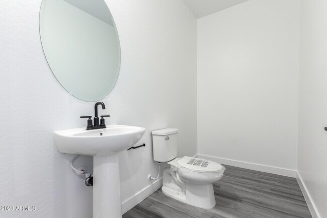 Building Photo - 16968 W Diana Ave