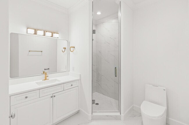 Building Photo - 47 SW Osceola St