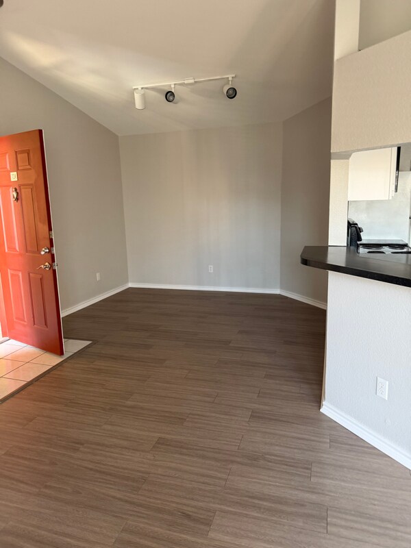 Building Photo - 6804 N Capital of Texas Hwy