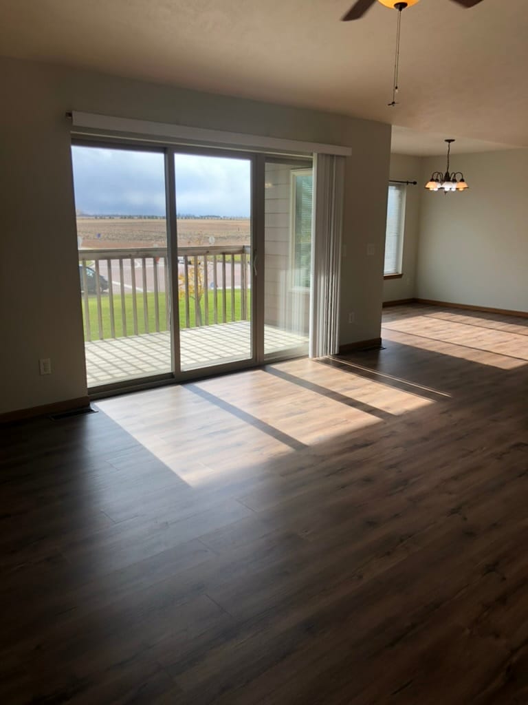 Building Photo - 4924 S Klein Ave