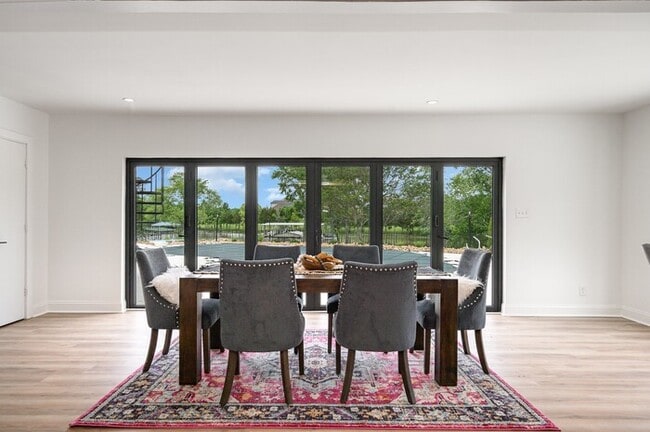 Building Photo - 95 Short Dr