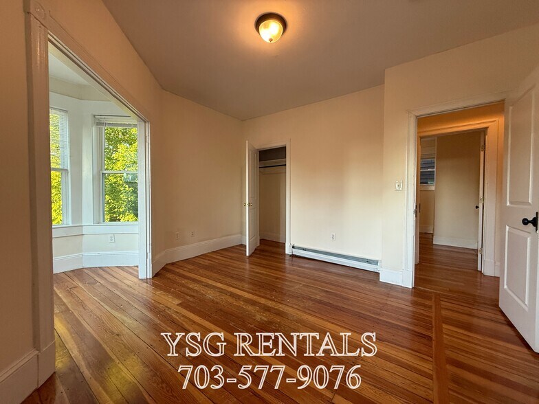 Building Photo - 34 Calumet St