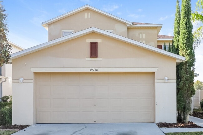 Building Photo - 19738 Timberbluff Dr